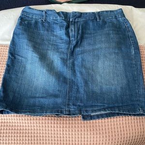 Denim skirt